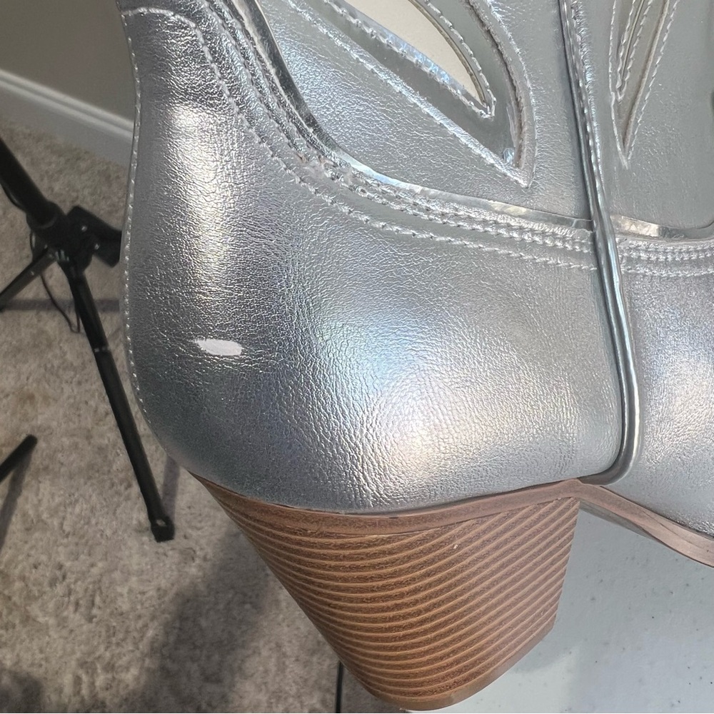 Silver Brand New Western Nine West Boots SZ.10.5 - Picture 11 of 12